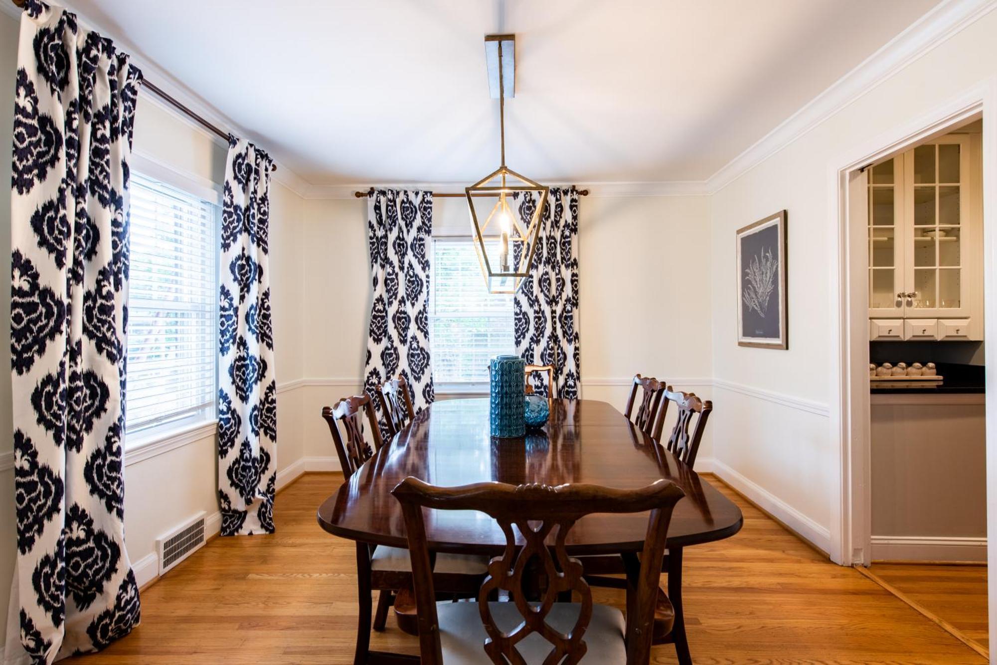 2 Living Close 2 Shopping & Restaurants Louisville